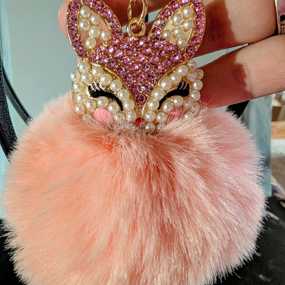 no name Accessories - Pink Fox Fur & Pearl Keychain